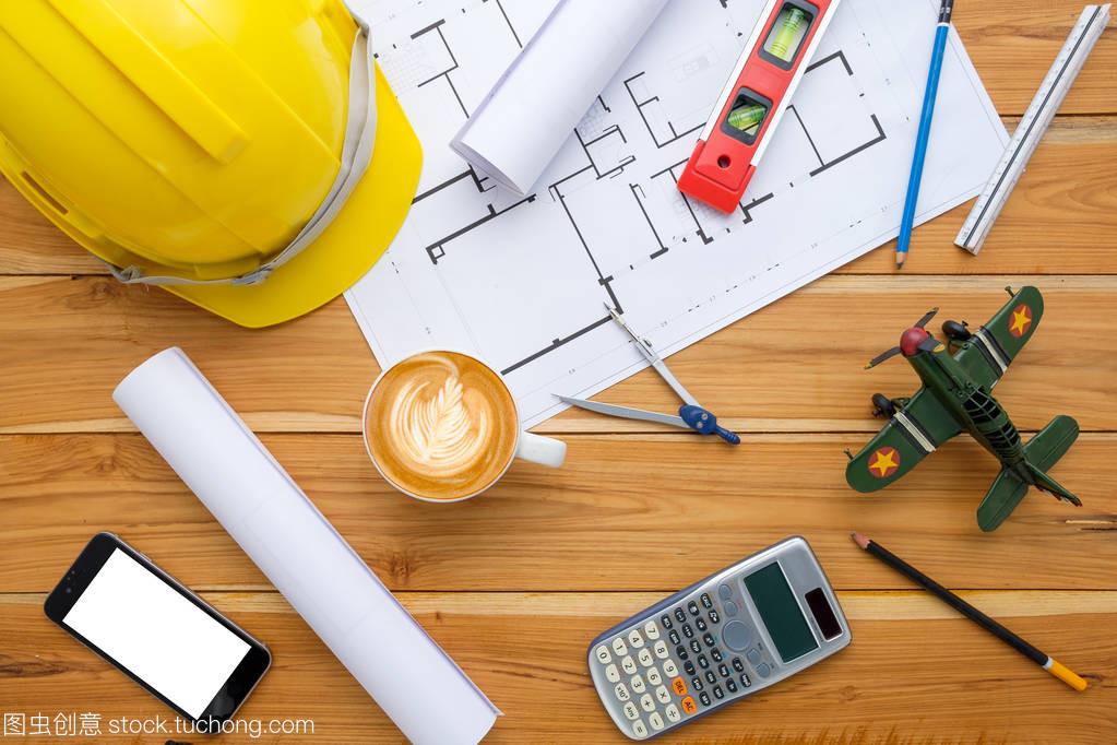 建筑施工現(xiàn)場的建筑師案頭工程 從藍(lán)圖到落地的設(shè)計(jì)與協(xié)調(diào)